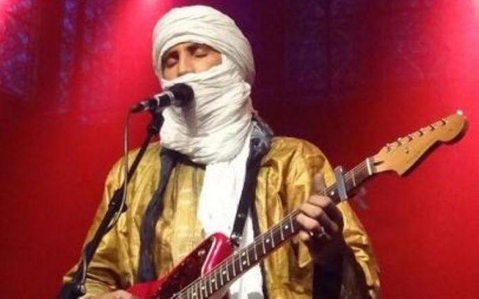 Tuareg Sänger Intidaw von islamistischer Gruppe Ansar Dine entführt