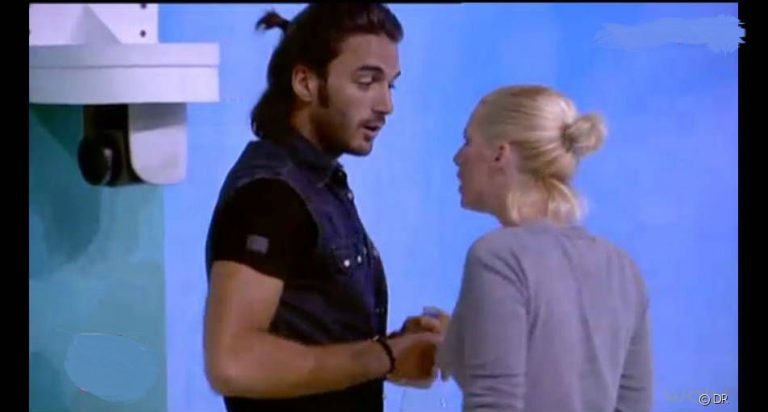 Yennuɣ d gma-s, yeǧǧa yemma-s