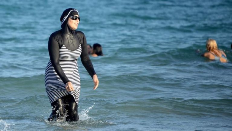 Burkini, tiyersi nniḍen