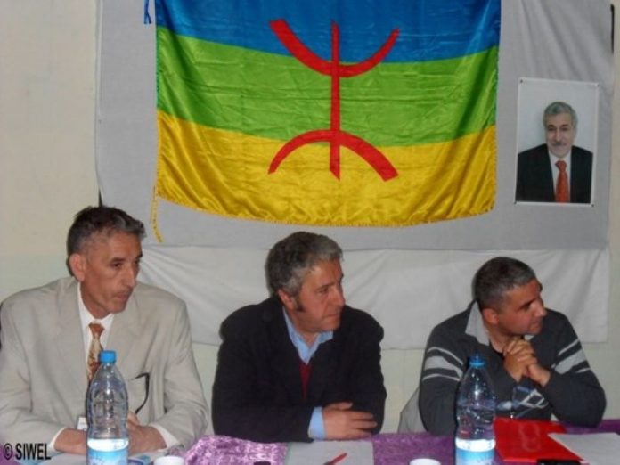 Mouloud Mebarki SG du MAK, Azrou Loukad et Bouaziz Aït Chebbib secrétaires nationaux à la culture et à l'organique