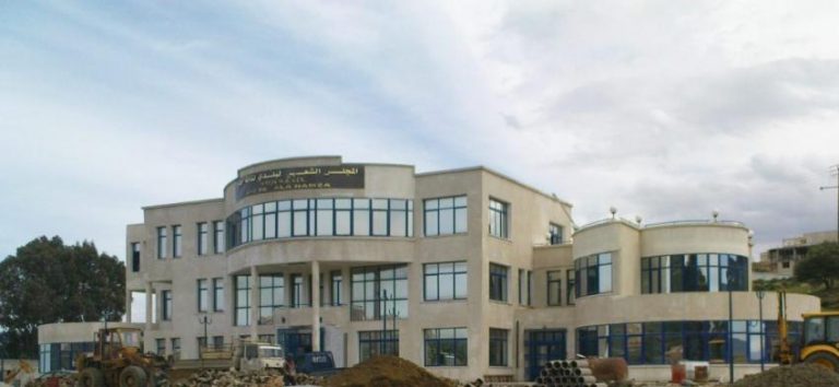 La justice ordonne la démolition du port sec du fils du général Bousteila