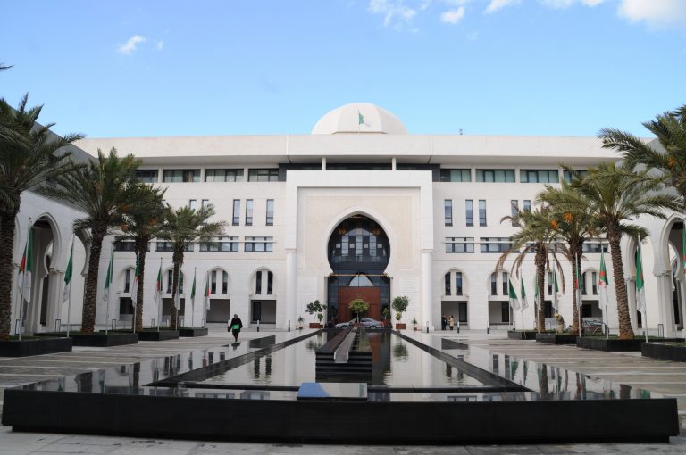 Lamamra convoque l’Ambassadeur français à Alger