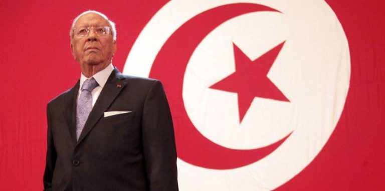 Le président Tunisien veut interdire le port du Hidjab dans les écoles primaires