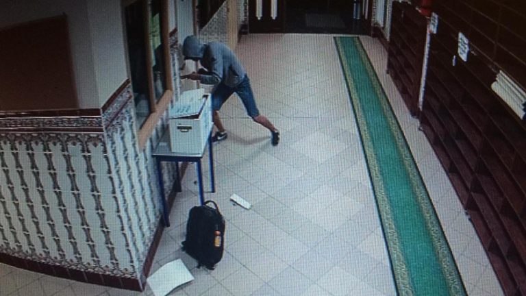 Il a volé de l’argent dans une mosquée, un individu arrêté à Tizi Ouzou