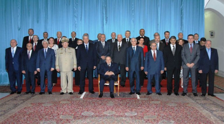 Liberté, El Watan… : Les directeurs des journaux quémandent de la pub au Pouvoir