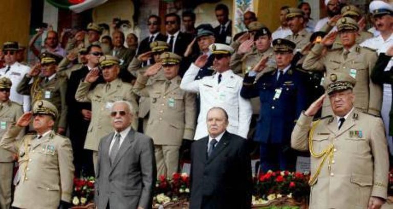 Les clans au sein de l etat algerien