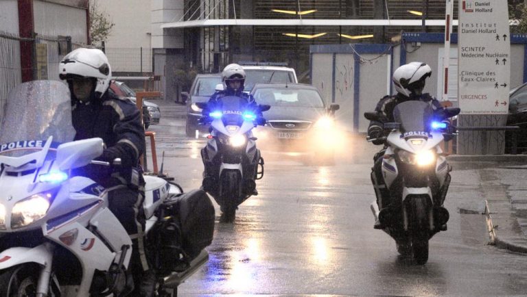 Bouteflika de nouveau à l'hopital de Grenoble