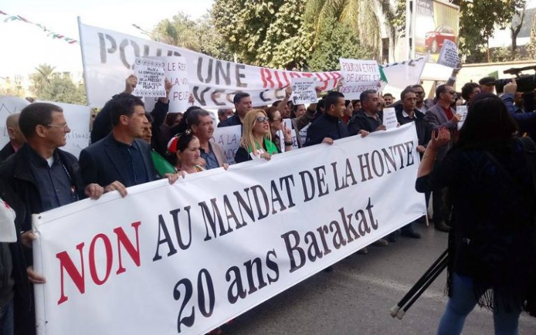 Journalistes de la dépêche contre le 5ème mandat DR Tamurt