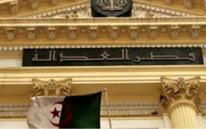Palais de justice en Algérie