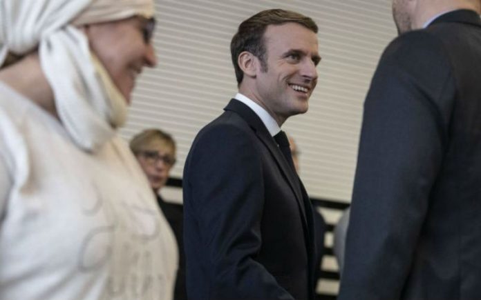 Emmanuel Macron lors d'une visite à Mulhouse consacrée à la question du communautarisme