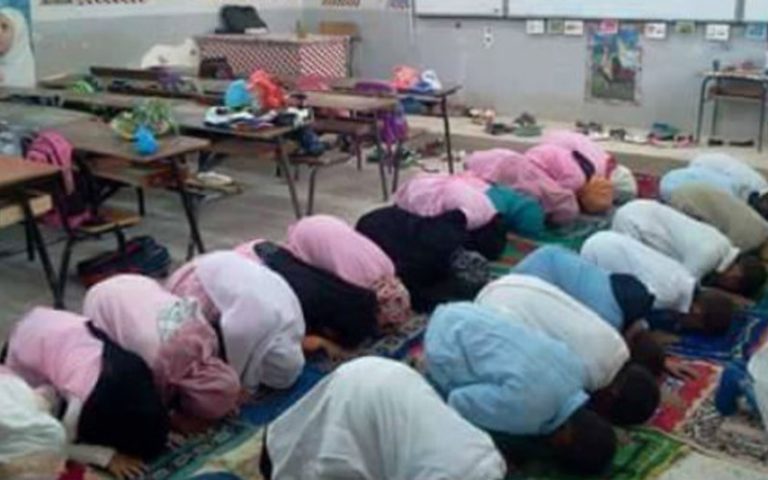 Prière dans les écoles