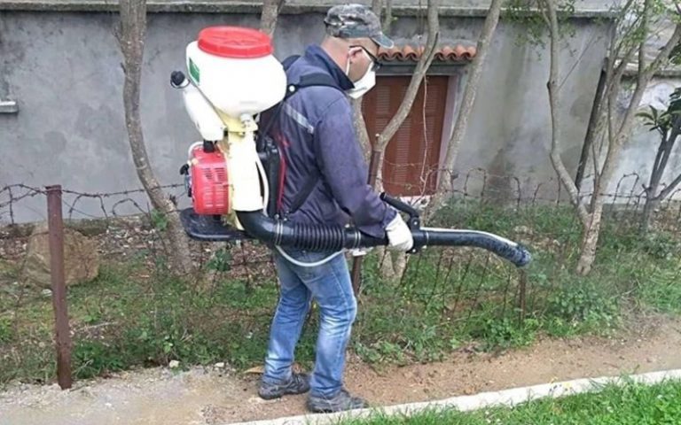 Campagne de désinfection au village de Medkour, Bgayet