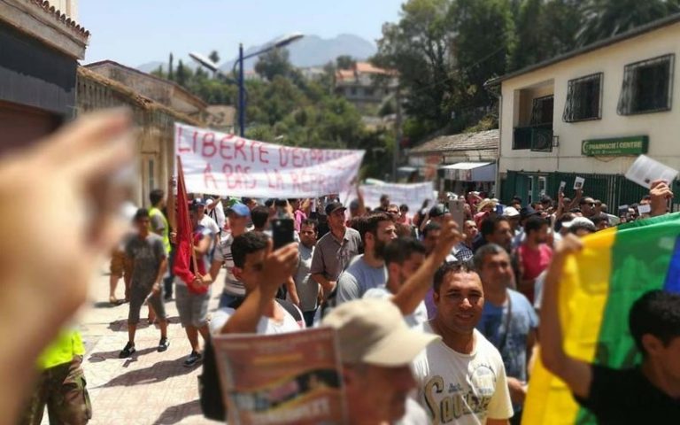 Marche à Aokas pour la liberté d'expression, en 2017