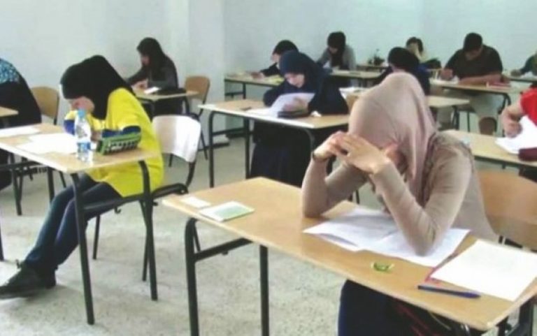 Candidats aux épreuves du Bac, en Algérie
