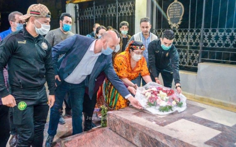 La JSK à Tourirt pour un dernier hommage à Aldjia Matoub