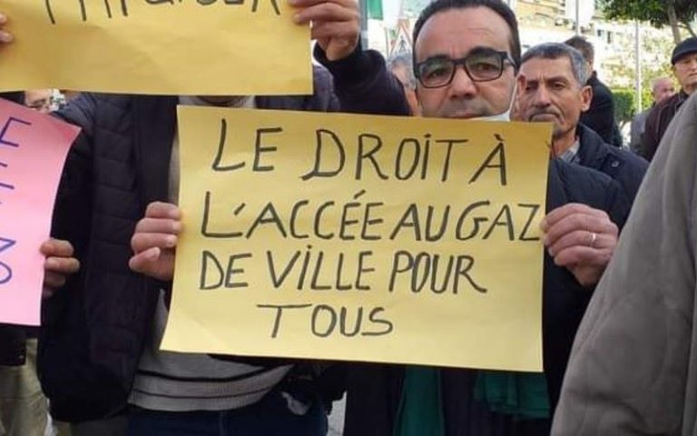 Portestation pour avoir droit au gaz