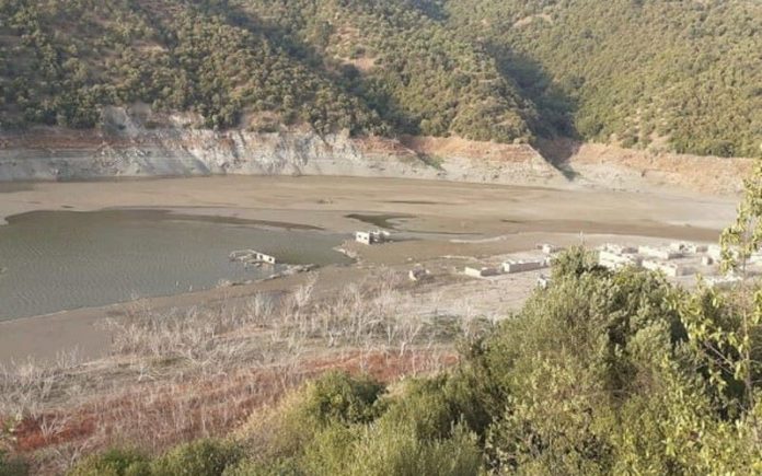 Le barrage de Taksebt, baisse du niveau d'eau