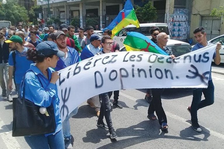 Libérez les détenus d'opinion!