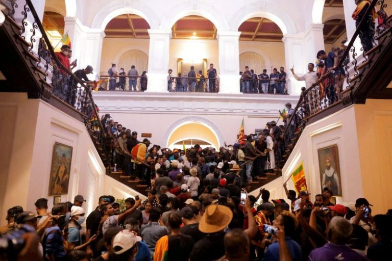 Sri Lanka, le peuple prend le pouvoir