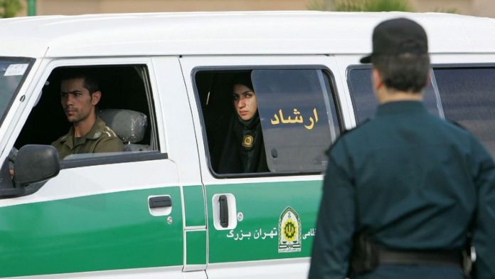 Iran, police des mœurs