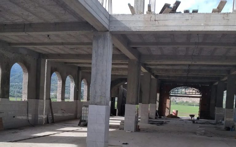 Construction d'une autre mosquée à Mirabeau, Tizi Oumou