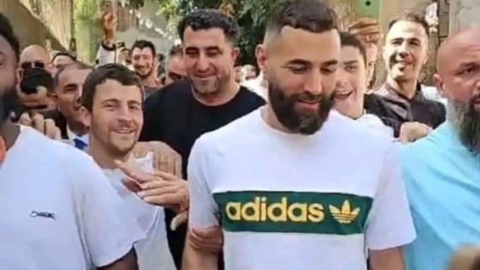 Karim Benzema au village natal de son père, Tighzert