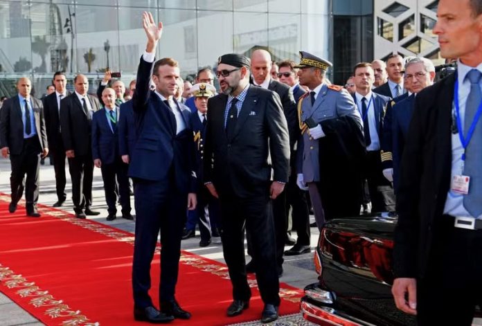 Sa majesté le Roi du Maroc avec le président Macron