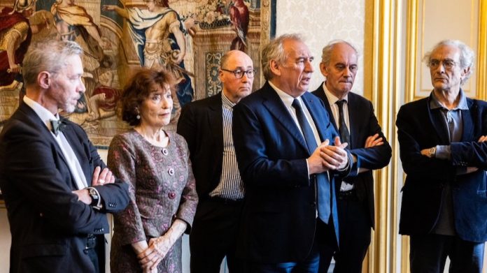 Le comité de soutien à Boualem Sansal recu par le Premier ministre francais Francois Bayrou