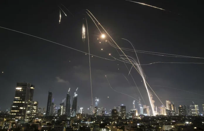 L'iran lance des missiles sur Israël